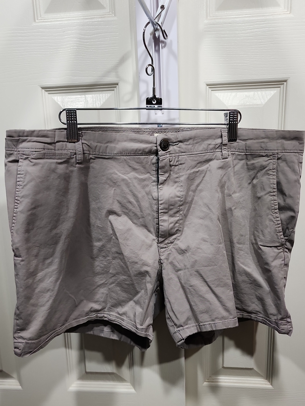 Goodthreads Cotton Chino 38W 5.5" Mid-thigh Shorts -gray